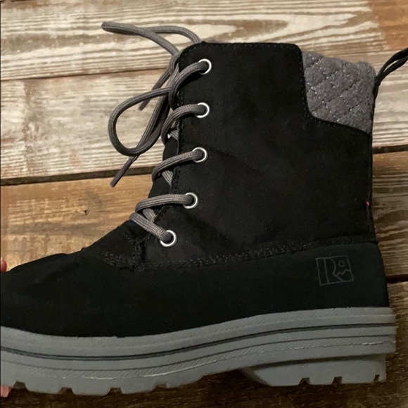 Rugged Outback boots - Picture 5 of 5